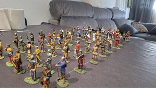 Figuras de plomo medievales
