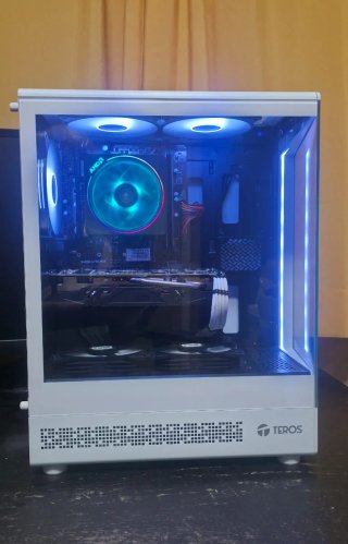 Pc Gaming  Ryzen 7 2700X 16Gb RX580 8Gb