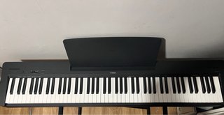 Piano Digital Yamaha P-145 Urge venta!