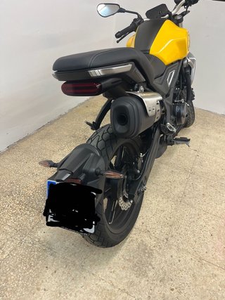 Voge AC 350 Moto Naked Amarilla