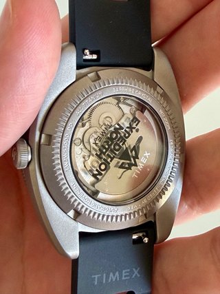 Reloj Timex Expedition GMT Titanio Automático