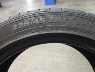 225/45 R17 94Y