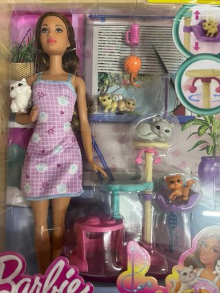 Barbie Kitty Condo Muñeca y Gatitos