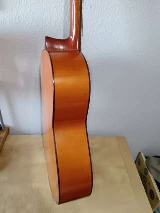 Guitarra Vicente Pérez Checa 1980 - Para restaurar