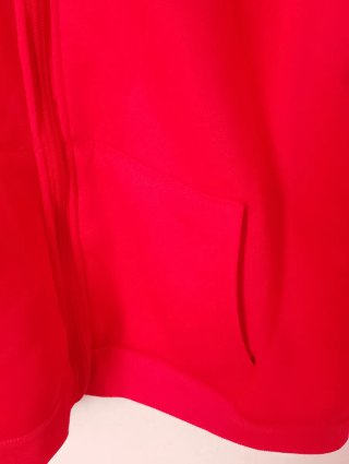 Sudadera roja con borreguito interior