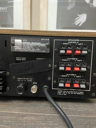 Sansui STEREO RECEIVER 771 Amplificador