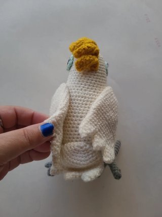 Peluche de loro crochet hecho a mano