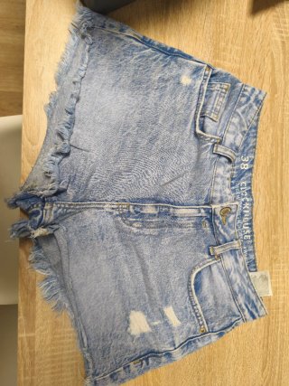 Pantalón corto vaquero Clockhouse talla 38