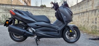 Maxi Scooter Negra y Gris