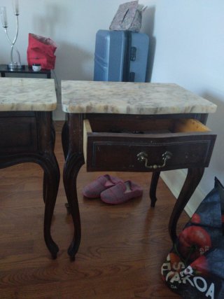 Comodini vintage in marmo e legno