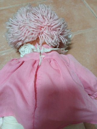 Muñeca antigua de trapo y goma