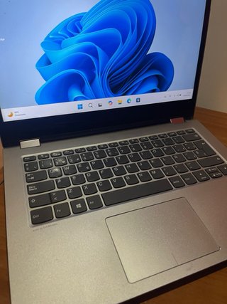 Portátil Táctil 16GB RAM super Ligero