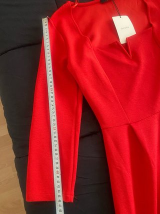 Mono Bershka rojo