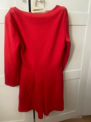 Mono Bershka rojo