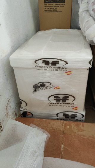 2 Mesitas de noche Franco Furniture