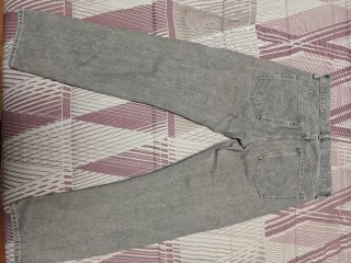 Pantalón vaquero gris Relaxed