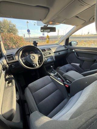Volkswagen Touran 2011