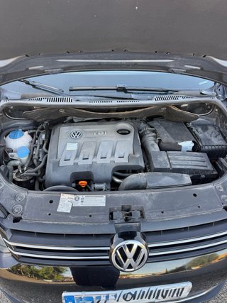Volkswagen Touran 2011