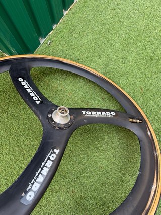 Rueda trasera TORNADO