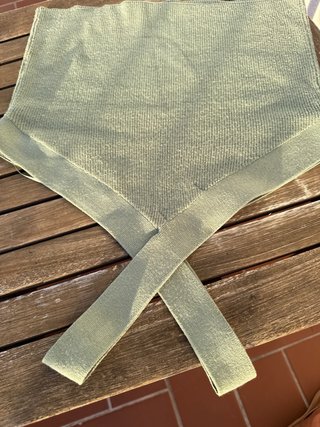 Top Brownie verde punto halter
