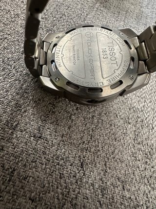 Reloj Tissot Touch 1853 de titaneo