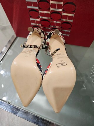 Zapatos de tacón Carolina Herrera nuevos talla 37