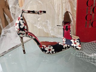 Zapatos de tacón Carolina Herrera nuevos talla 37