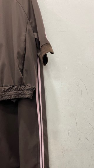 Completo sportivo bambina marrone e rosa