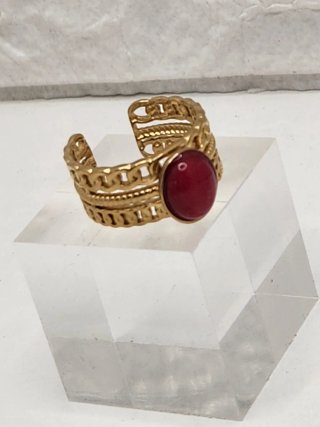 Anillo Acero Quirúrgico Baño Oro Piedra Roja