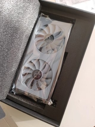 Nvidia RTX 3070 8GB Doble Ventilador Blanca
