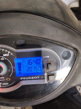 Peugeot Tweet 125 gt Gris