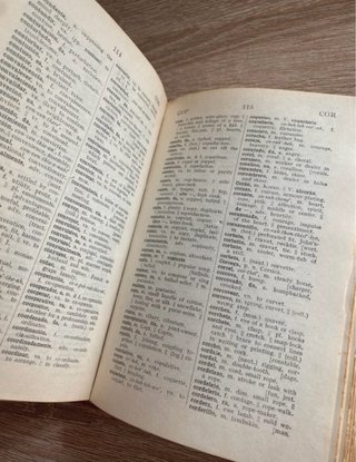 Diccionario Inglés-Español Cuyás (Ediciones Hymsa)