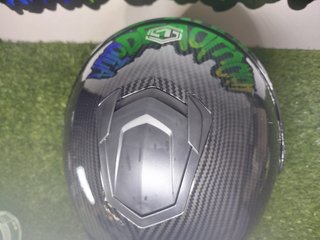 Casco de moto negro