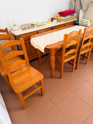 Mueble entrada espejo+Mesa+Aparador+sillas