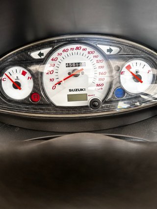 Suzuki Burgman Naranja Negro