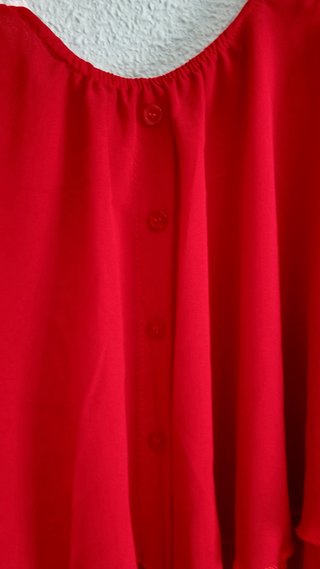 Blusa tirantes encaje roja