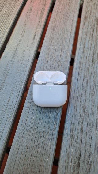 Estuche Airpods 4ª Gen como nuevos