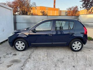 Dacia Sandero 2010