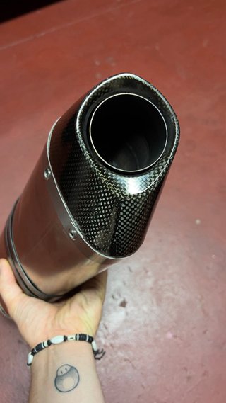 Akrapovic Titanio Línea Racing 52mm de colección