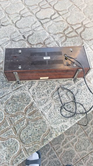 Radio a válvulas Inter vintage años 60