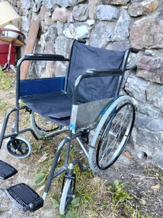 Silla de ruedas (minusválidos)