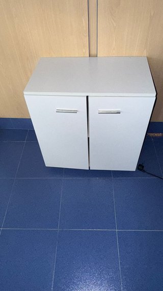 Mueble auxiliar blanco