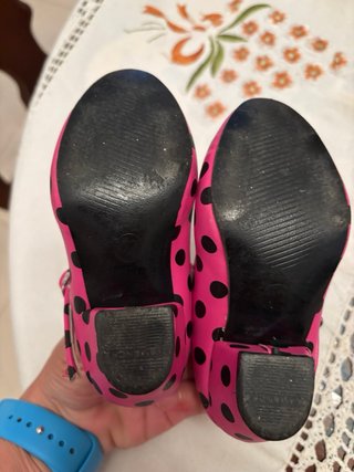 Zapatos infantiles rosas lunares negros T22