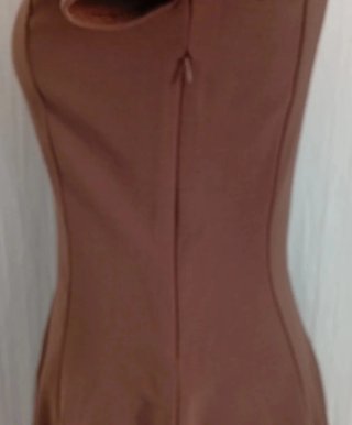 Vestido corto vuelo Zara marrón