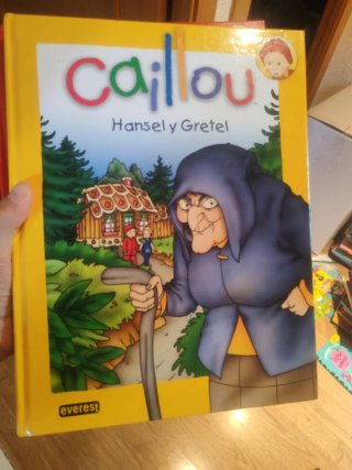 Caillou. Hansel y Gretel. Los 3cerditos. Caperucit