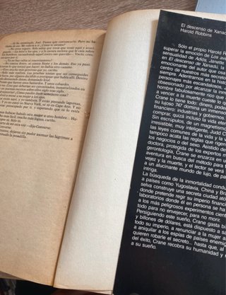 Libro La Progresión de Aquitania - Robert Ludlum