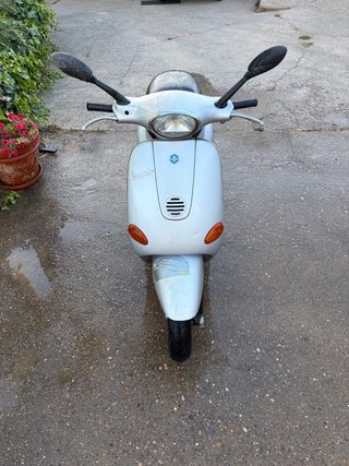 Piaggio Vespa 4T 49cc