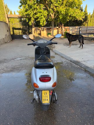 Piaggio Vespa 4T 49cc