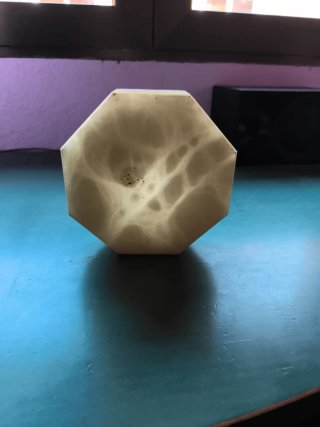 Cenicero Octogonal Mármol Macizo