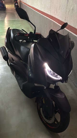 Yamaha XMAX 125 Negra